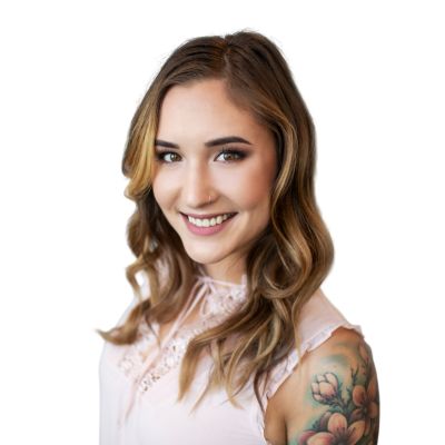 Caitlin Cotnoir, LE